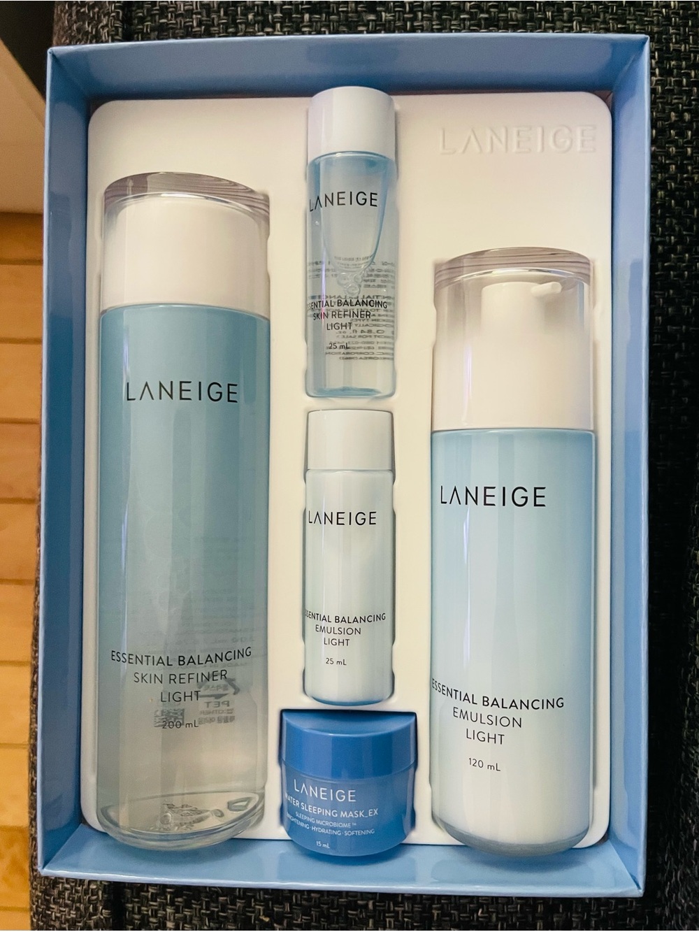 LANEIGE Essential Balancing Set - Light Hydration (Blue)